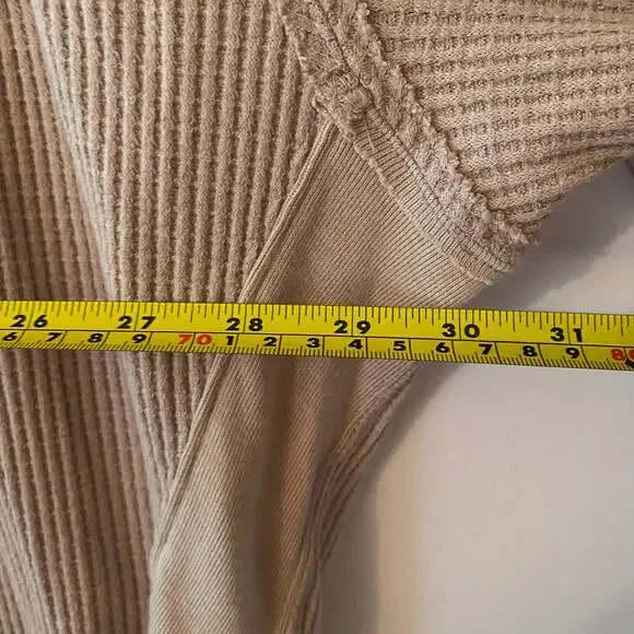 We The Free Pink V-neck Thermal Henley Top Oversized Lounge Women's size Small - Picture 6 of 8